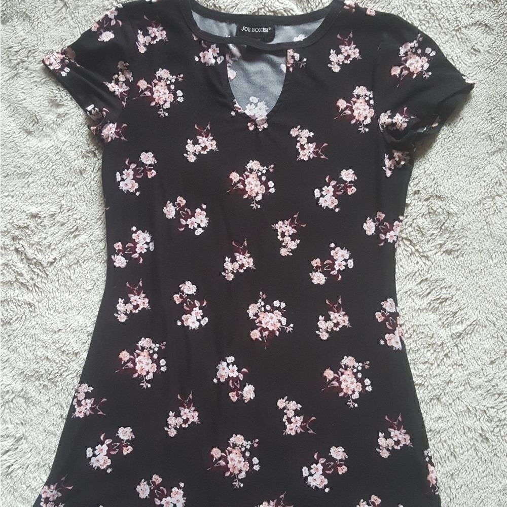 Joe Boxer Floral Shirt Women’s Size Small Black Pink